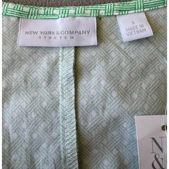 New York & Company Green Polka Dot Wrap Sleeveless Stretch Top S - Picture 4 of 6